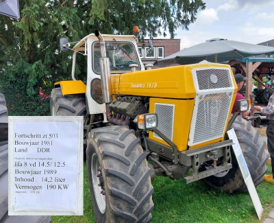 50-3 Fordschnit traktor uit de DDR.jpg