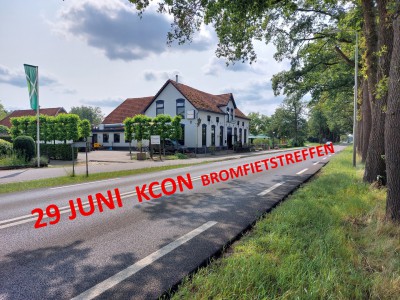 2025-06-29 KCON bromfietstreffen.jpg